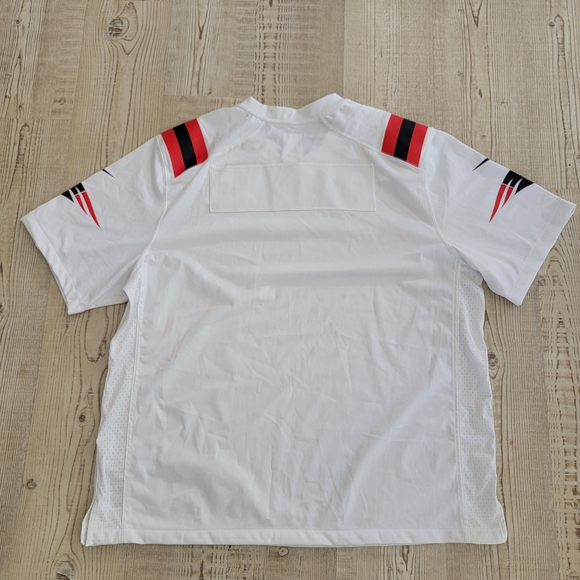 Nike New England Patriots NFL Men's White and Red Jersey - Picture 6 of 6
